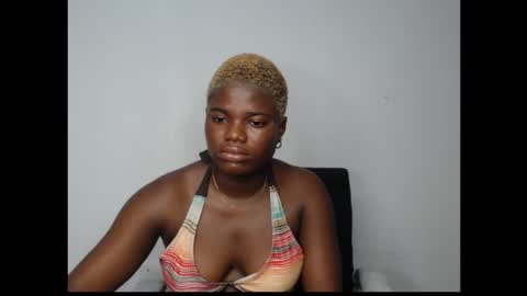 Snapshot of isabella_love7 chatting on March 11, 6:47 pm isabella online show from March 11, 6:47 pm