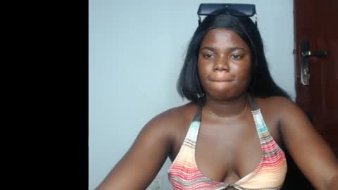 Snapshot of isabella_love7 chatting on March 15, 6:52 am isabella online show from March 15, 6:52 am