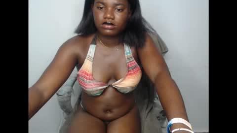 Snapshot of isabella_love7 chatting on March 25, 6:14 pm isabella online show from March 25, 6:14 pm