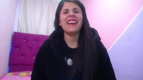 Snapshot of isabella_nice_ chatting on January 29, 1:48 am abby online show from January 29, 1:48 am