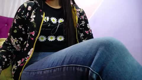 Snapshot of isabella_nice_ chatting on September 30, 2:33 pm abby online show from September 30, 2:33 pm