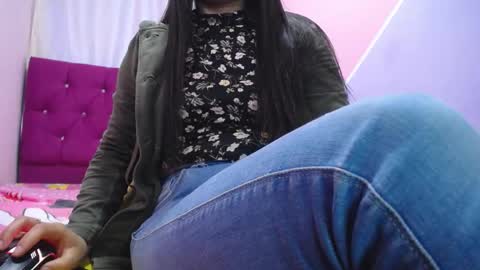 Snapshot of isabella_nice_ chatting on October 3, 4:04 pm abby online show from October 3, 4:04 pm