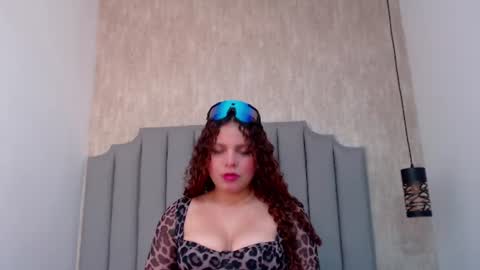 Snapshot of isabella_rivera_ chatting on June 12, 8:08 pm Isabella online show from June 12, 8:08 pm