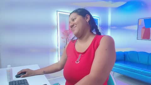 Snapshot of isabella_rows chatting on June 6, 7:40 pm Isabella online show from June 6, 7:40 pm