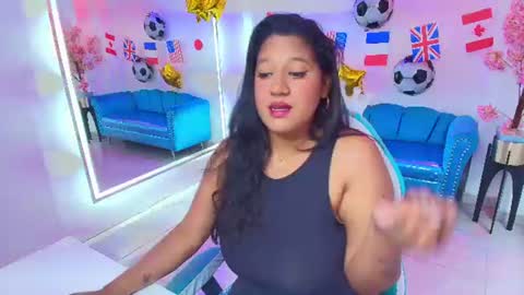 Snapshot of isabella_rows chatting on June 13, 7:56 pm Isabella online show from June 13, 7:56 pm