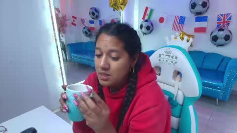 Isabella  online show from July 8, 7:29 pm