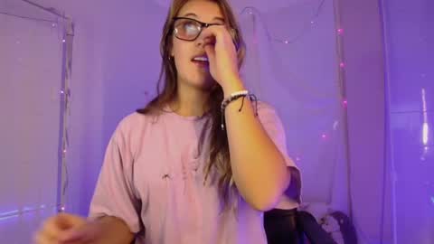 Snapshot of isabella_rross chatting on October 8, 12:52 am Isabella Rros online show from October 8, 12:52 am