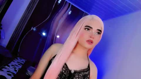 Snapshot of isabella_vogue chatting on June 1, 7:26 pm Isabella Vogue online show from June 1, 7:26 pm