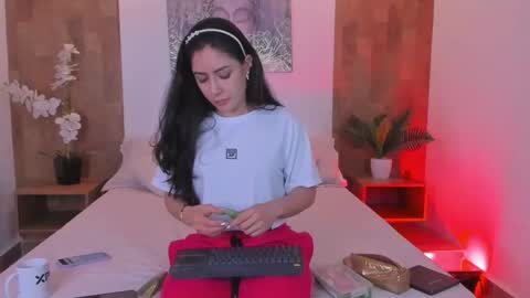 isabella_winkler online show from March 15, 11:49 am