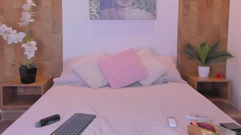 isabella_winkler online show from March 21, 11:15 am