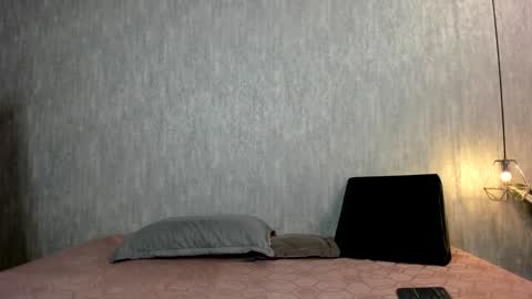 isabella zc online show from January 21, 11:35 am