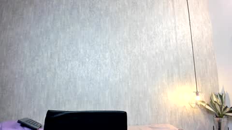 isabella zc online show from January 24, 6:04 pm