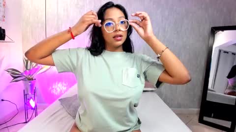 isabella zc online show from February 10, 11:36 am