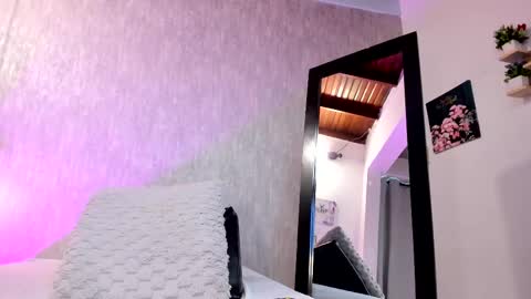 isabella zc online show from February 11, 2:57 pm