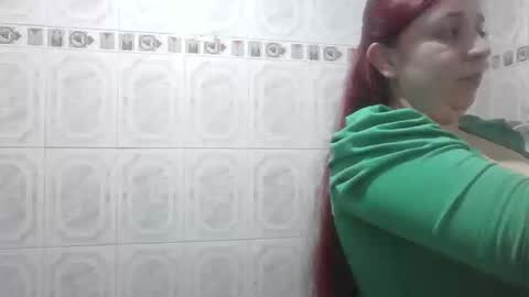 Snapshot of isabellaa_hills_ chatting on September 27, 10:26 pm isabellaa_hills_ online show from September 27, 10:26 pm