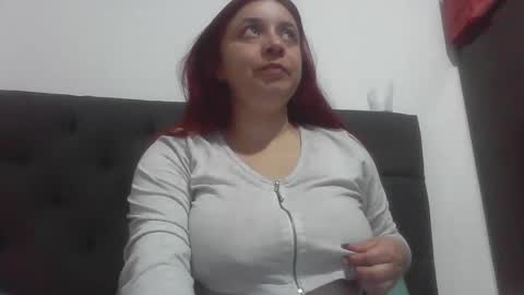 Snapshot of isabellaa_hills_ chatting on October 9, 3:21 pm isabellaa_hills_ online show from October 9, 3:21 pm