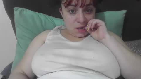 Snapshot of isabellaa_hills_ chatting on November 17, 6:35 pm isabellaa_hills_ online show from November 17, 6:35 pm