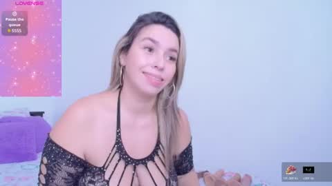 isabellaa_smith03 online show from June 9, 7:03 pm