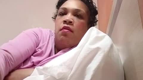 Snapshot of isabellacloverlove chatting on February 15, 9:22 pm Isabella online show from February 15, 9:22 pm