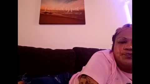 Isabella online show from June 6, 7:57 am