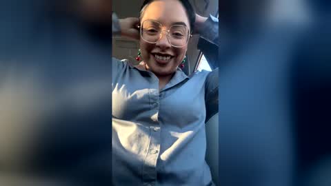 Snapshot of isabellaelizabeth chatting on December 16, 9:09 pm isabellaelizabeth online show from December 16, 9:09 pm