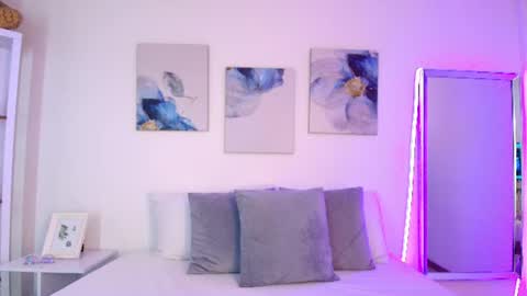 Isabella  online show from July 29, 1:31 pm