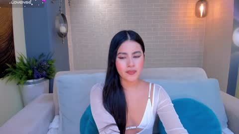 Isa Hill  online show from December 18, 7:19 pm