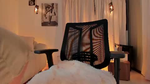 ISABELLA  online show from June 26, 5:28 pm
