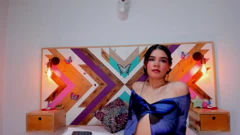 Isabella  online show from February 10, 11:36 am
