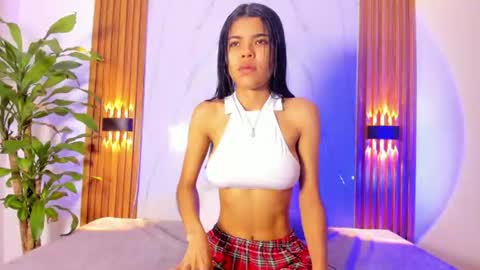 isabellamonet online show from June 11, 11:30 am