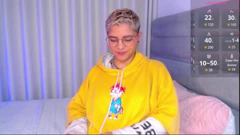 Isabella Mout  online show from November 20, 12:44 am