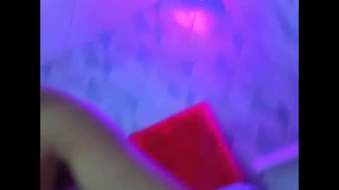 Snapshot of isabellarouseet chatting on November 14, 5:28 am Isabella online show from November 14, 5:28 am