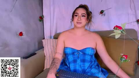 Snapshot of isabellas_smith chatting on February 17, 5:48 am Martina IG martissmith01 online show from February 17, 5:48 am