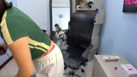 isebella online show from June 16, 12:19 pm