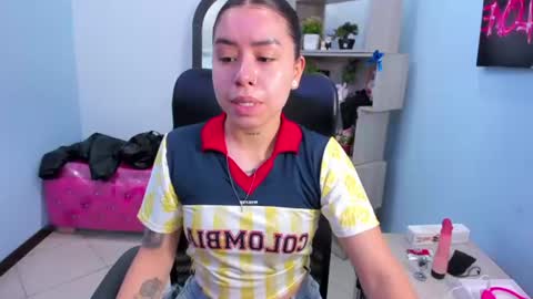isebella online show from June 27, 2:23 pm