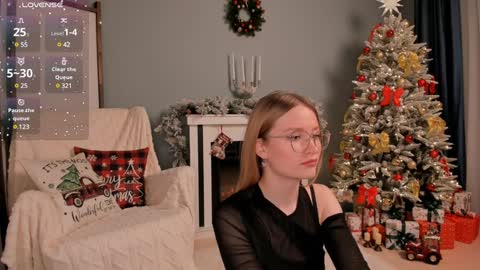 Bella online show from December 8, 1:58 pm