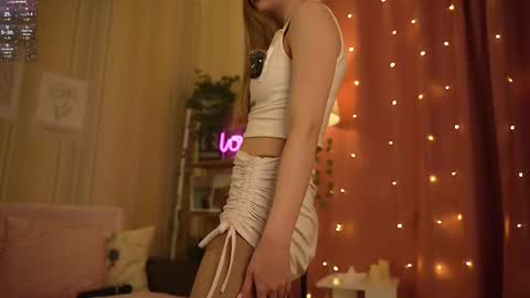 Bella online show from November 14, 3:49 am