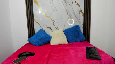 Isabella online show from September 19, 3:52 am