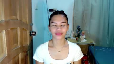 Ysa online show from July 8, 10:25 pm