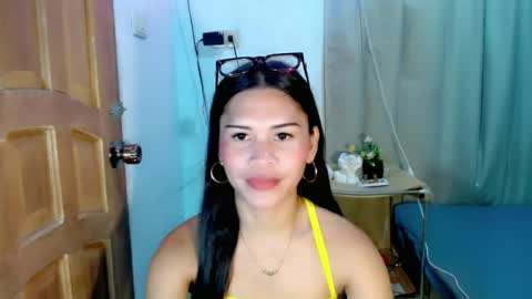 Ysa online show from July 18, 1:48 pm