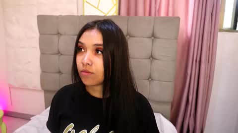   online show from January 8, 12:40 pm