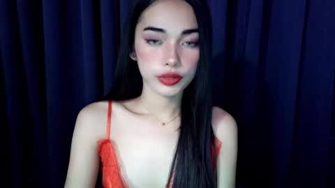 Isabelle online show from November 28, 2:53 pm