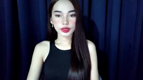 Isabelle online show from April 22, 7:11 am