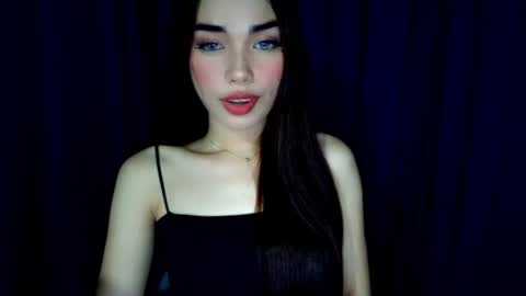 Snapshot of isabelle_willis chatting on July 2, 1:28 pm Isabelle online show from July 2, 1:28 pm