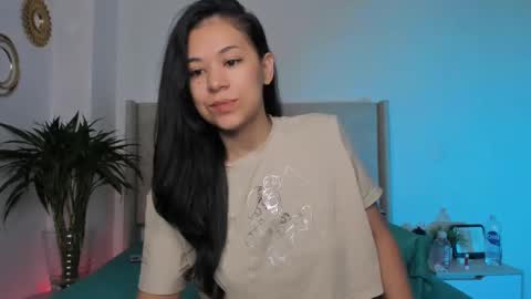 Snapshot of isabellediaz chatting on February 27, 11:31 am Isabelle Diaz online show from February 27, 11:31 am