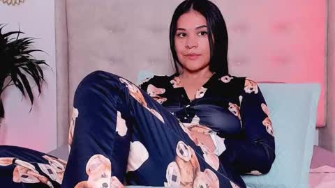 Snapshot of isabellediaz chatting on November 22, 6:07 pm Isabelle Diaz online show from November 22, 6:07 pm