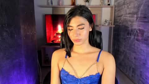 Snapshot of isabellefoxx chatting on January 25, 4:56 am Isa online show from January 25, 4:56 am