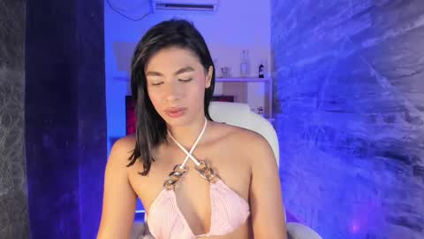 Snapshot of isabellefoxx chatting on March 4, 2:42 pm Isa online show from March 4, 2:42 pm