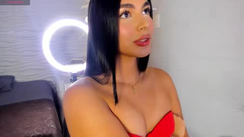 Isa online show from March 12, 11:00 pm