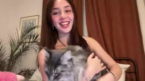 Isabelle online show from January 8, 3:42 am